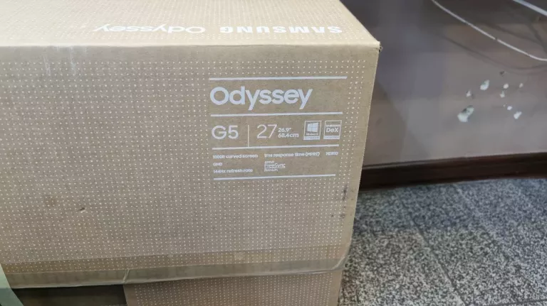 MONITOR SAMSUNG ODYSSEY G5 27'' C27G55TQWR
