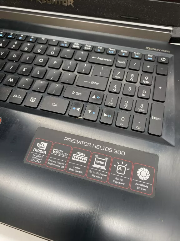 LAPTOP ACER PREDATOR HELIOS 300 (I5-8300 / 8 RAM/ 1TB / NVIDIA GTX 1060)