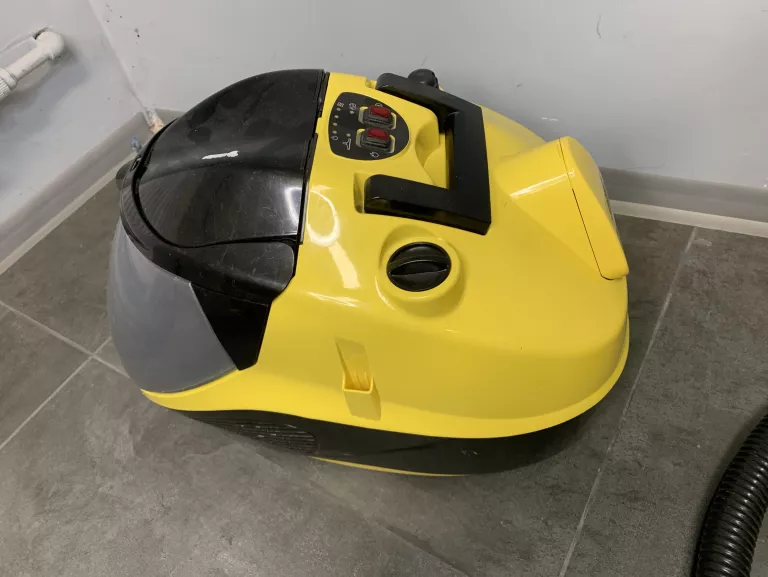 ODKURZACZ PAROWY KARCHER SV 1902