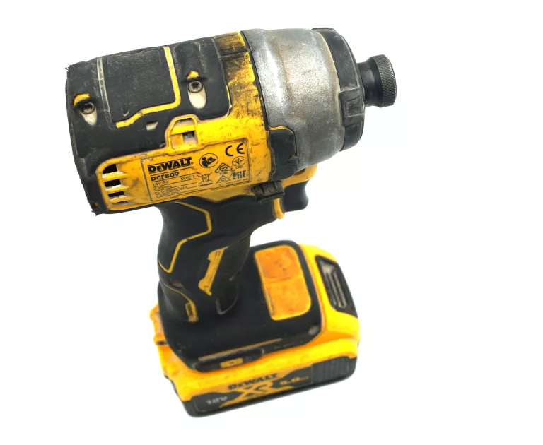 ZAKRĘTARKA DEWALT DCF 809