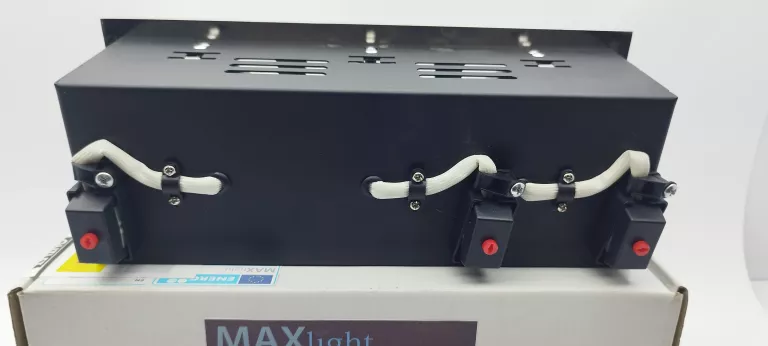 MAXLIGHT OPRAWA OSWIETLENIOWA H0017 BOX III