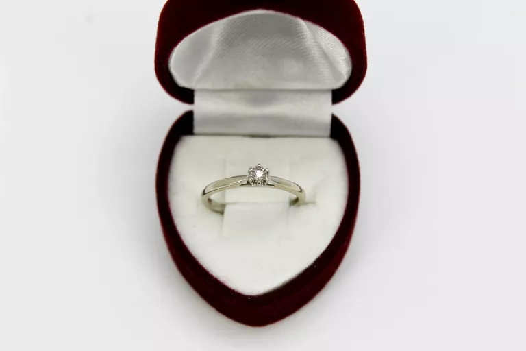 klasyczny-zloty-pierscionek-z-brylantem-pr-375-certyfikat-nalkowskich-108-sj-lublin