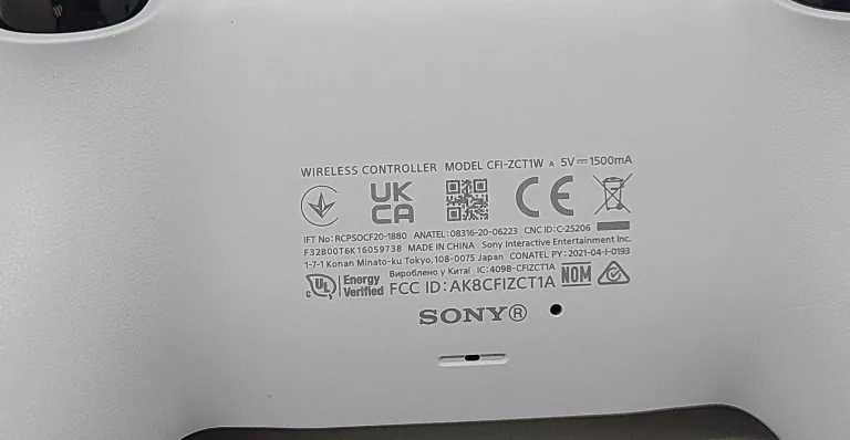 PAD DO PLAYSTATION 5 /PUDEŁKO
