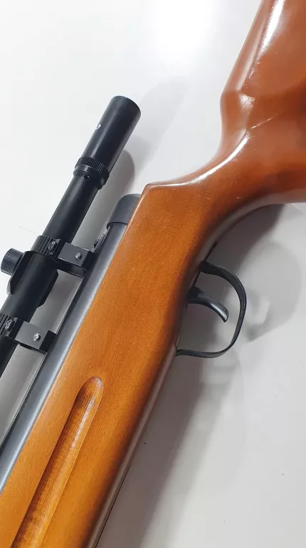 WIATRÓWKA TYTAN B3-3 Z LUNETĄ