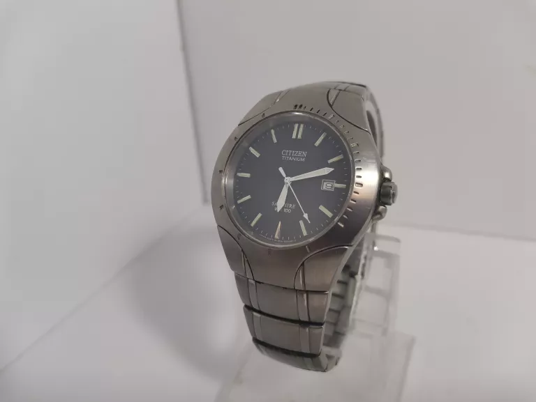 ZEGAREK CITIZEN TITANIUM SAPPHIRE WR100