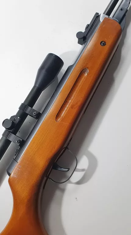 WIATRÓWKA TYTAN B3-3 Z LUNETĄ