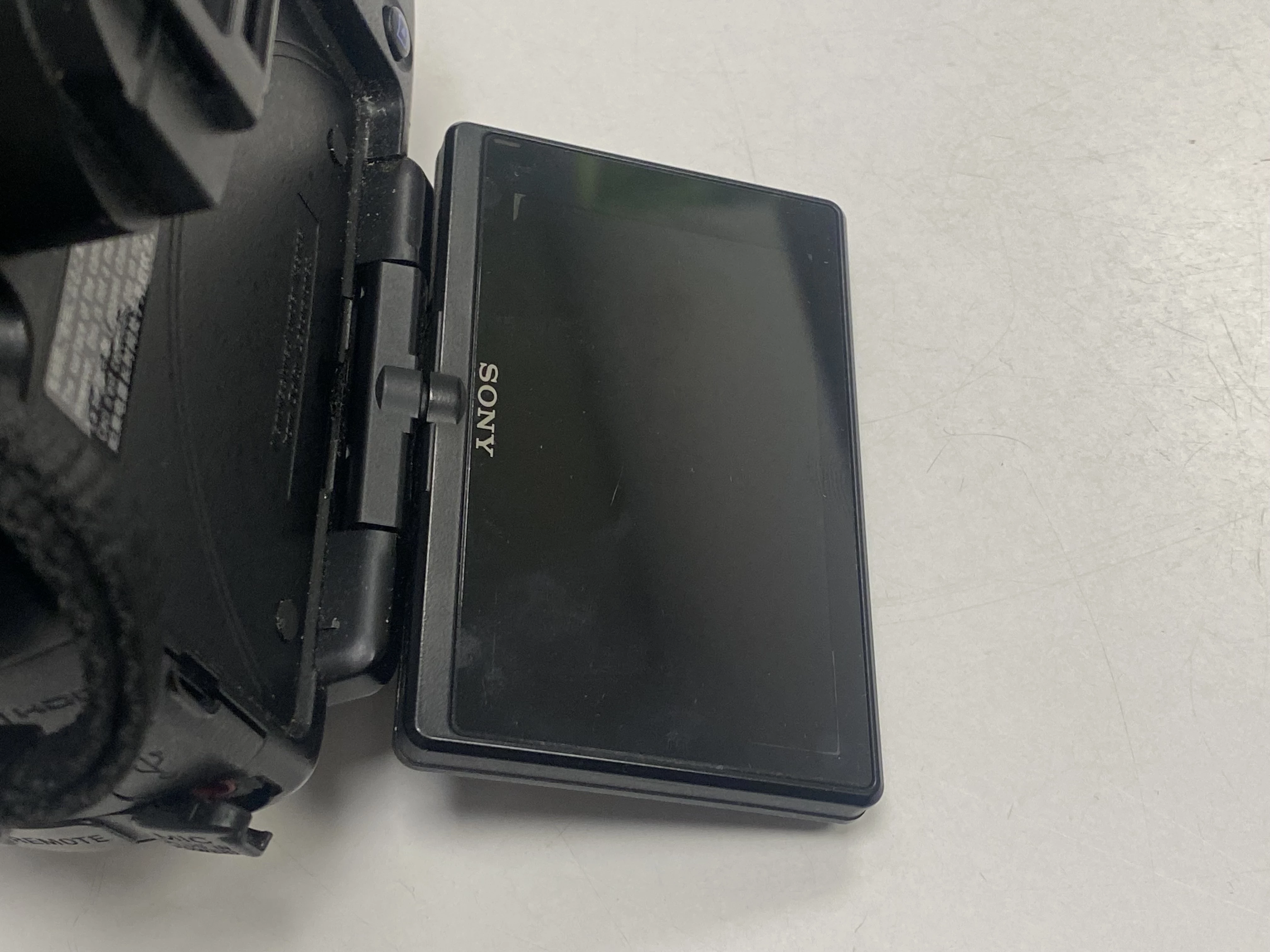 aparat-sony-slt-a33-2-obiektywy-18-55-mm-55-200-mm-ean-gtin-0021052800530