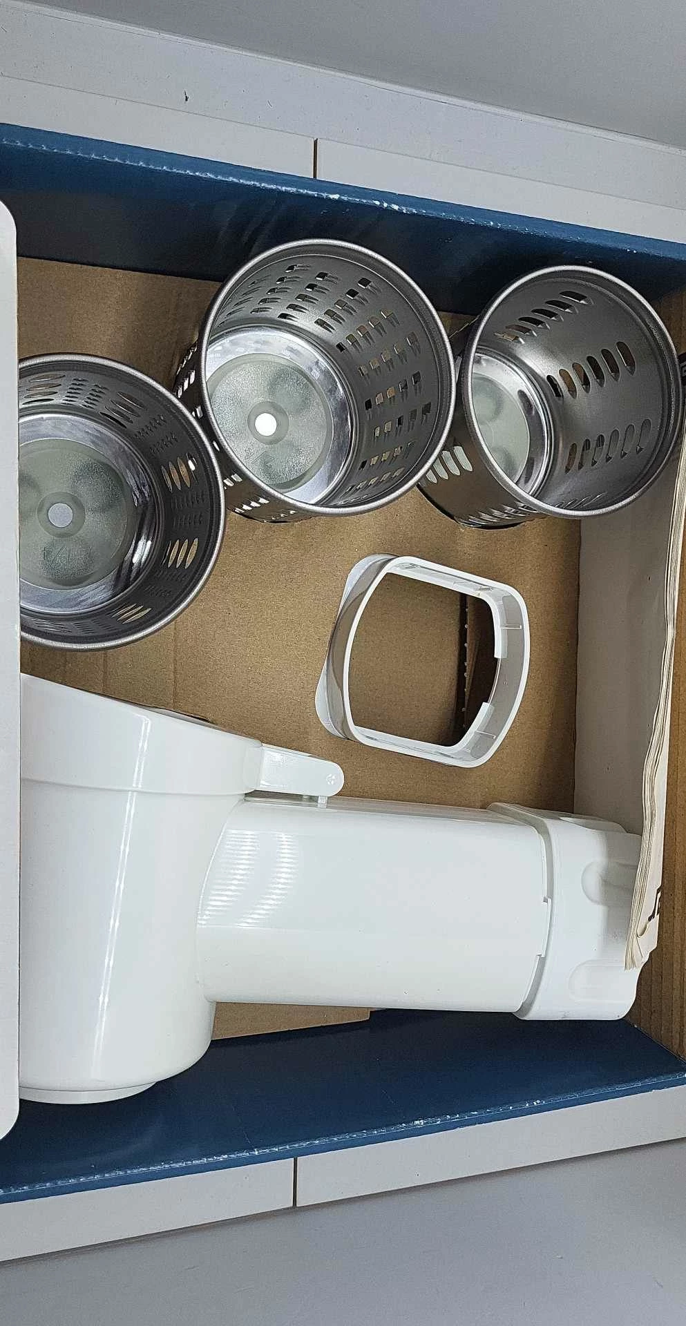 przystawka-do-mielenia-miesa-zelmer-kolor-dominujacy-bialy