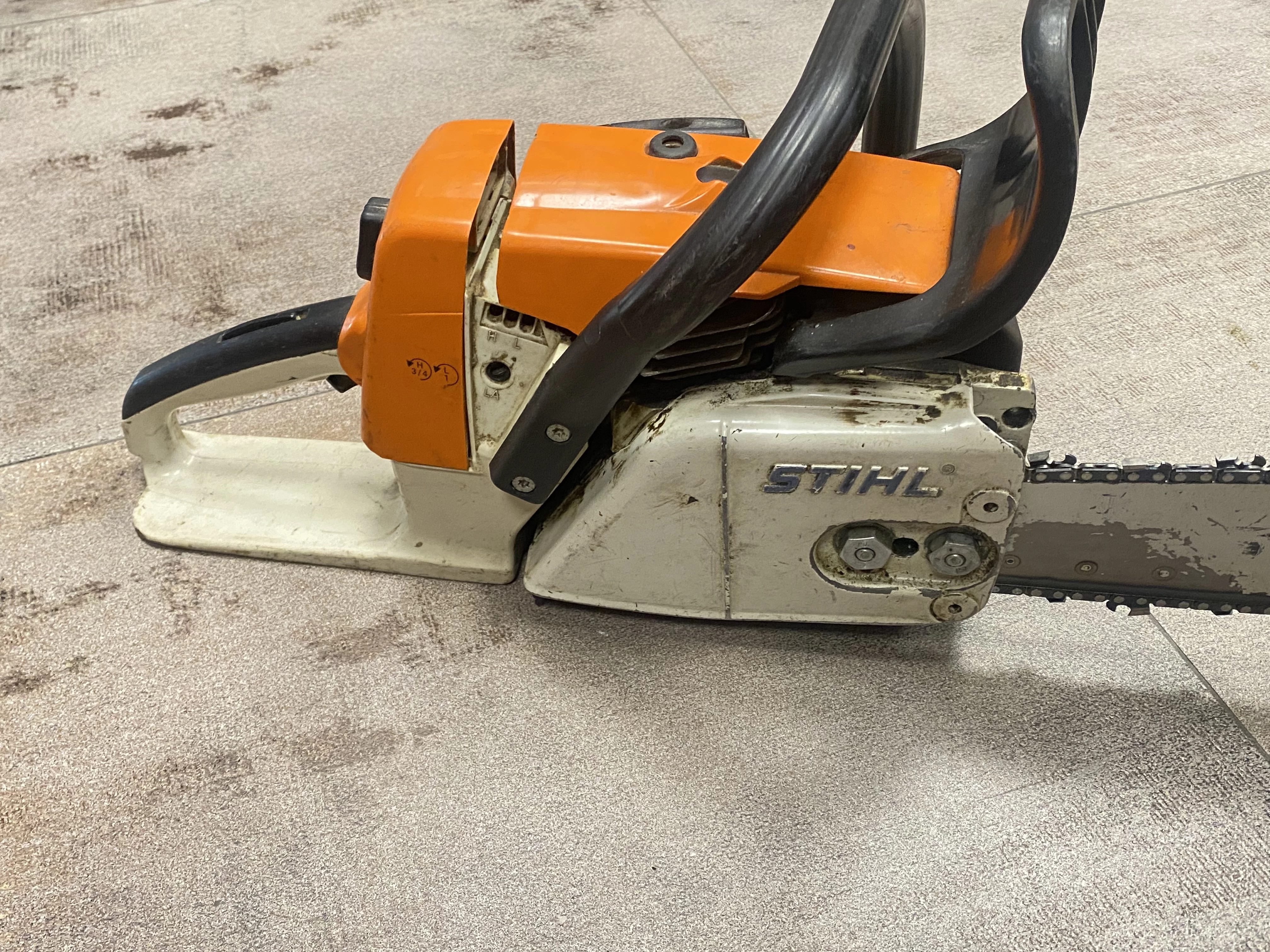 pila-spalinowa-stihl-ms-260-35-km-26-kw-zasilanie-spalinowe