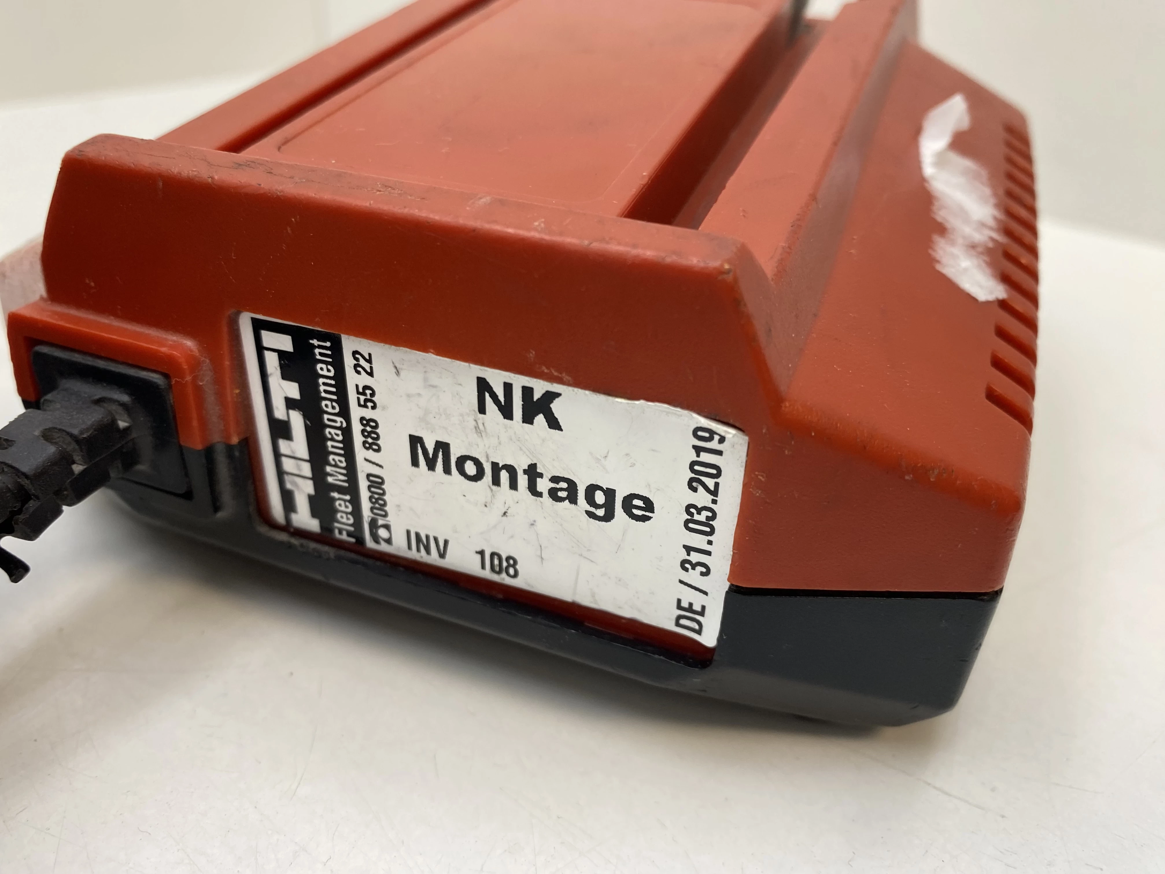 ladowarka-hilti-c436-90-opis-marka-hilti