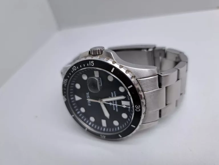 ZEGAREK FOSSIL FS5652