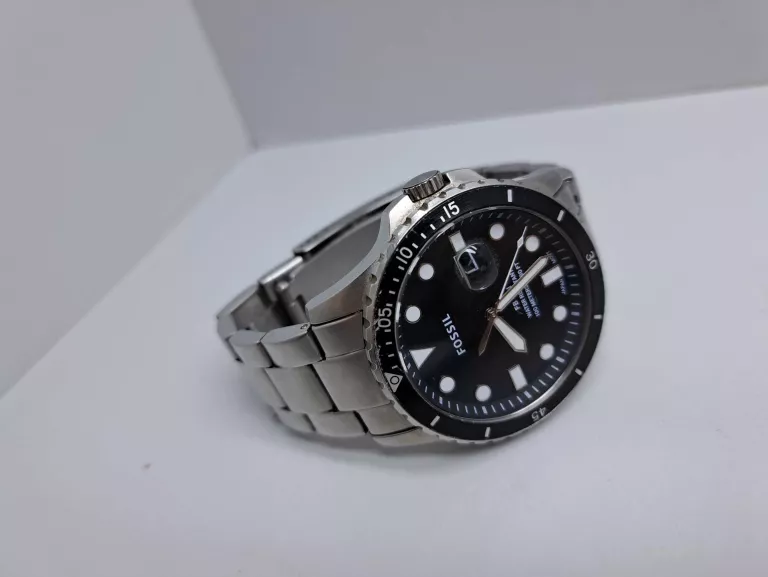 ZEGAREK FOSSIL FS5652