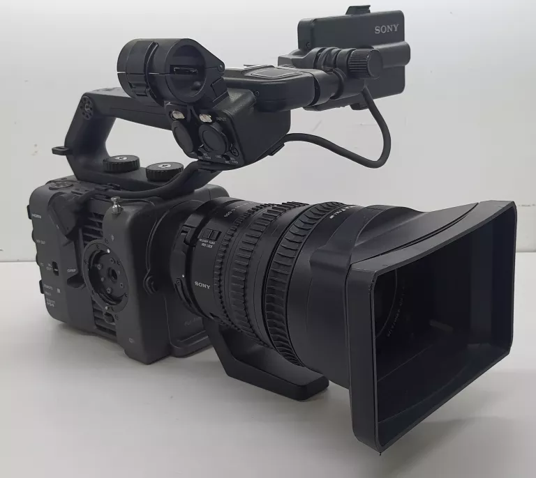 KAMERA SONY ILME-FX6V + OBIEKTYW SONY FE 4/PZ 28-135 G
