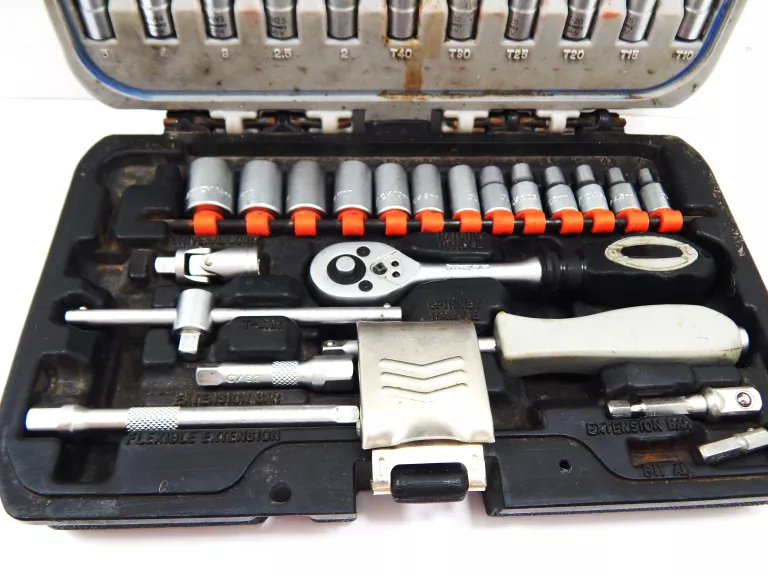 zestaw-kluczy-nasadowych-budget-marka-budget