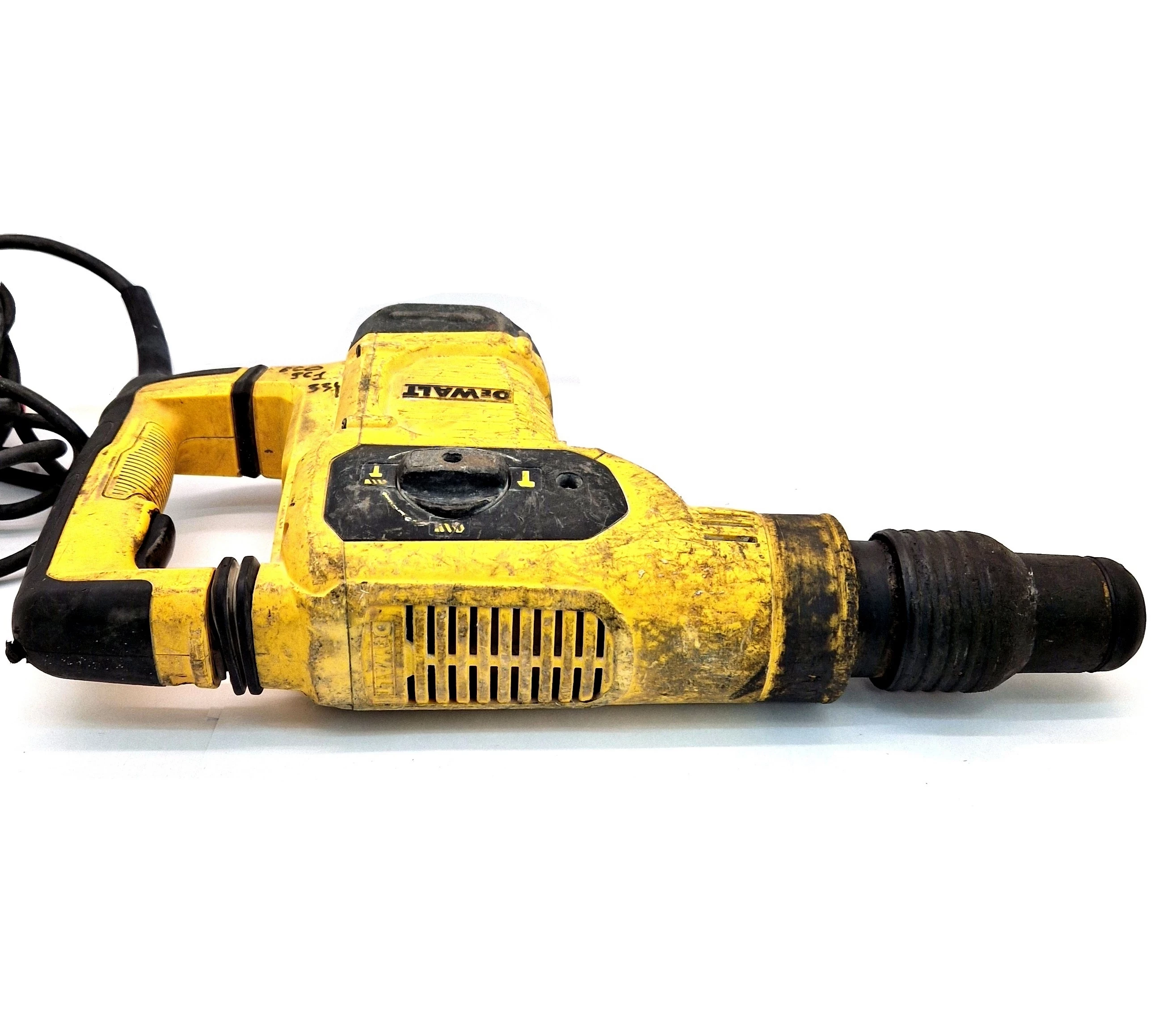 mlotowiertarka-dewalt-d25481-marka-128608-5