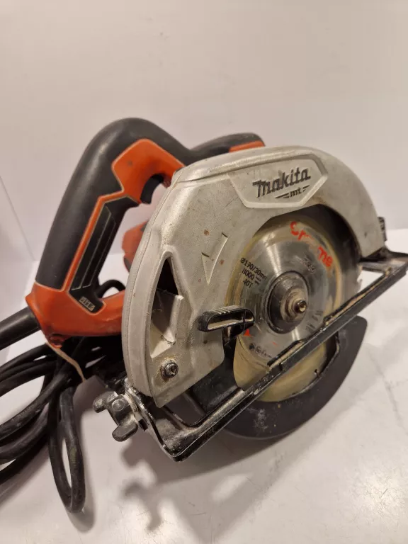 PILARKA TARCZOWA MAKITA M5802