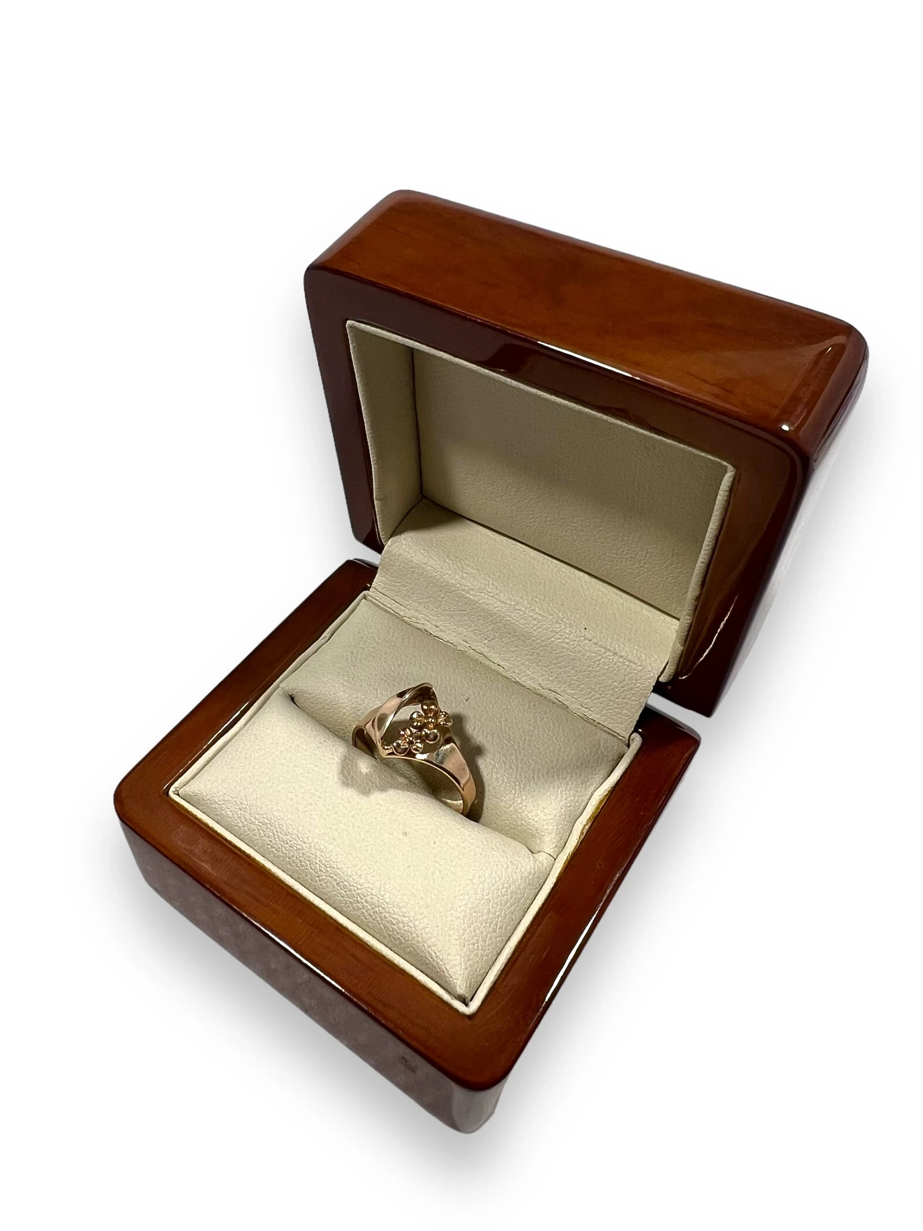 ciekawy-zloty-pierscionek-223g585r12-stan-11323-2