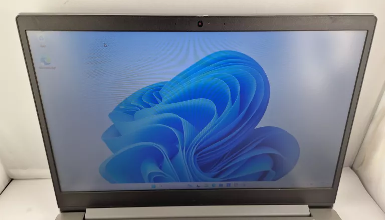 LAPTOP LENOVO IDEAPAD 3 17ADA05 8/240GB ATHLON 3050U