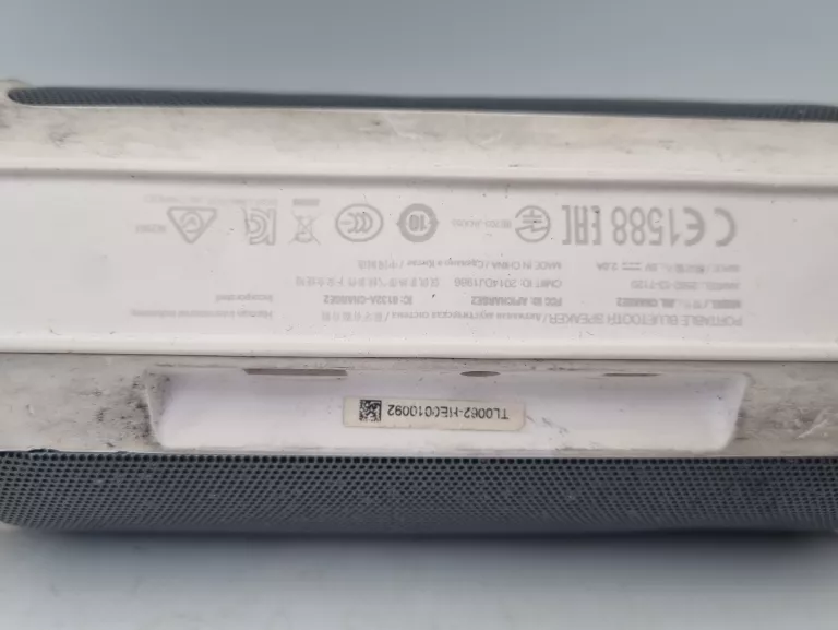 glosnik-przenosny-jbl-charge-2-bialy-stan-uzywany