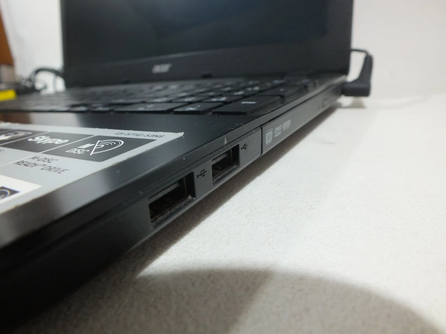 laptop-acer-aspire-e15-4ram-graf-lad-przekatna-ekranu-15