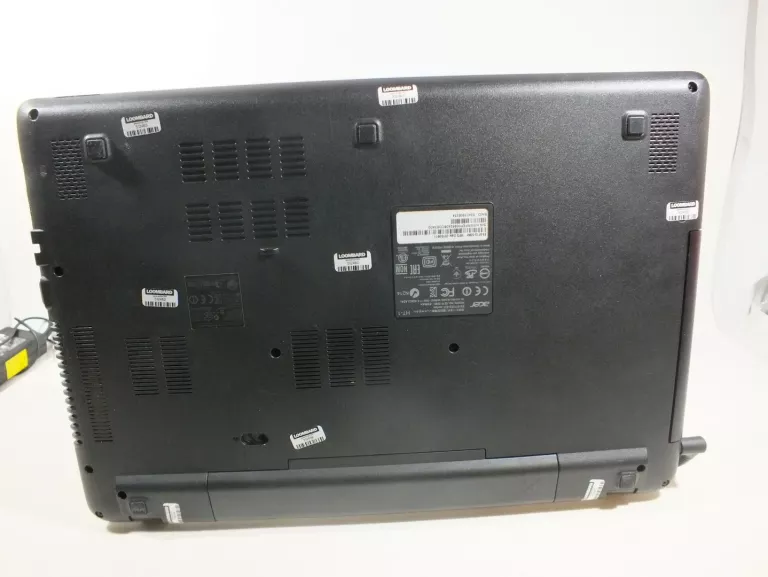 LAPTOP ACER ASPIRE E15 4RAM +GRAF +LAD