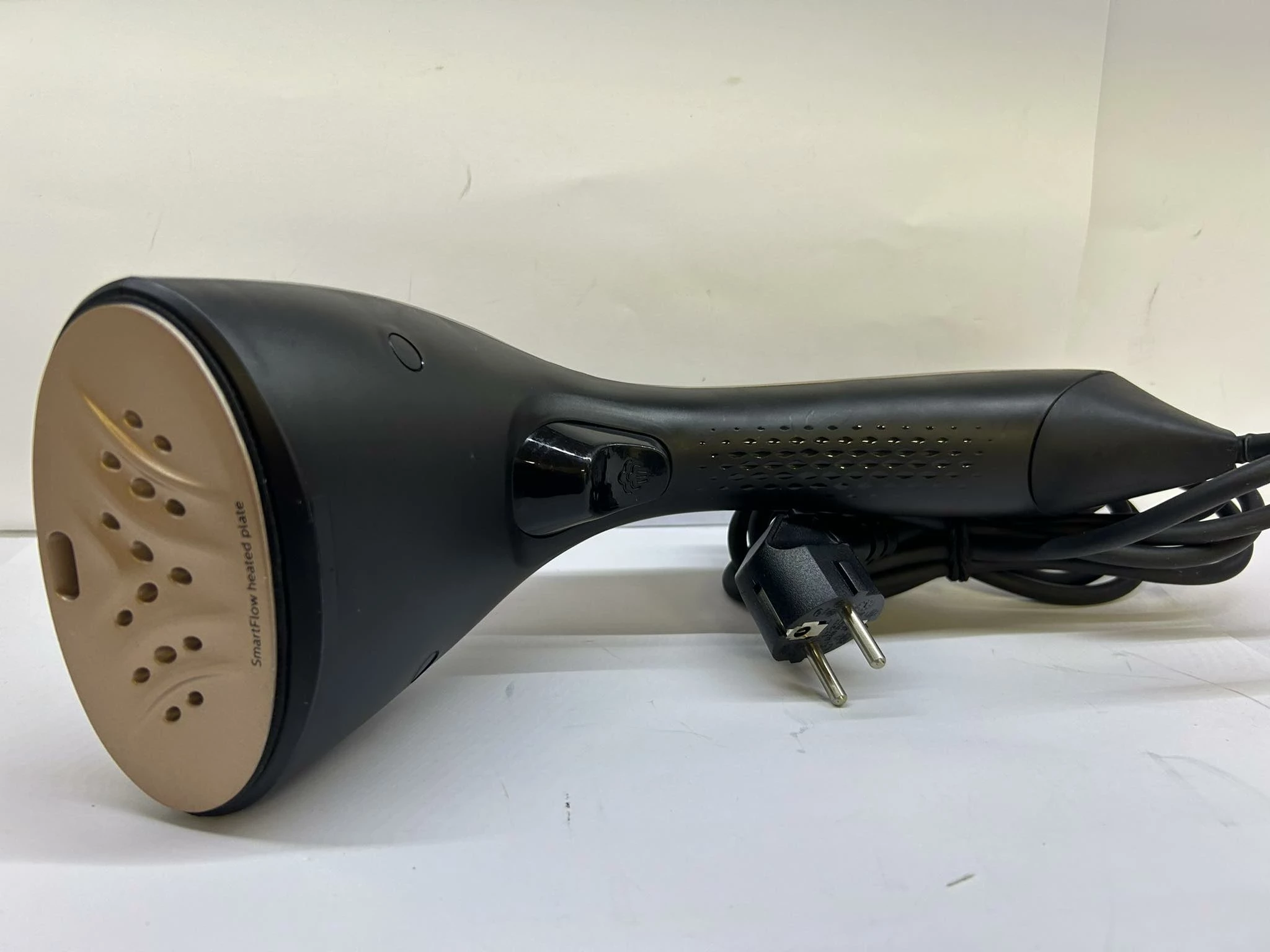 parownica-do-ubran-philips-gc36280-kolor-dominujacy-czarny