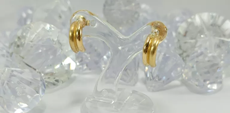 DELIKATNE ZŁOTE KOLCZYKI PÓŁKOŁA SZTYFT 585 1,09G