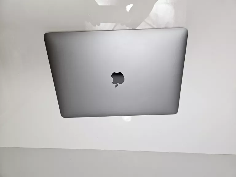 LAPTOP APPLE MACBOOK AIR A2179 IC-I3 8/256GB SSD KOMPLET 2 CYKLE