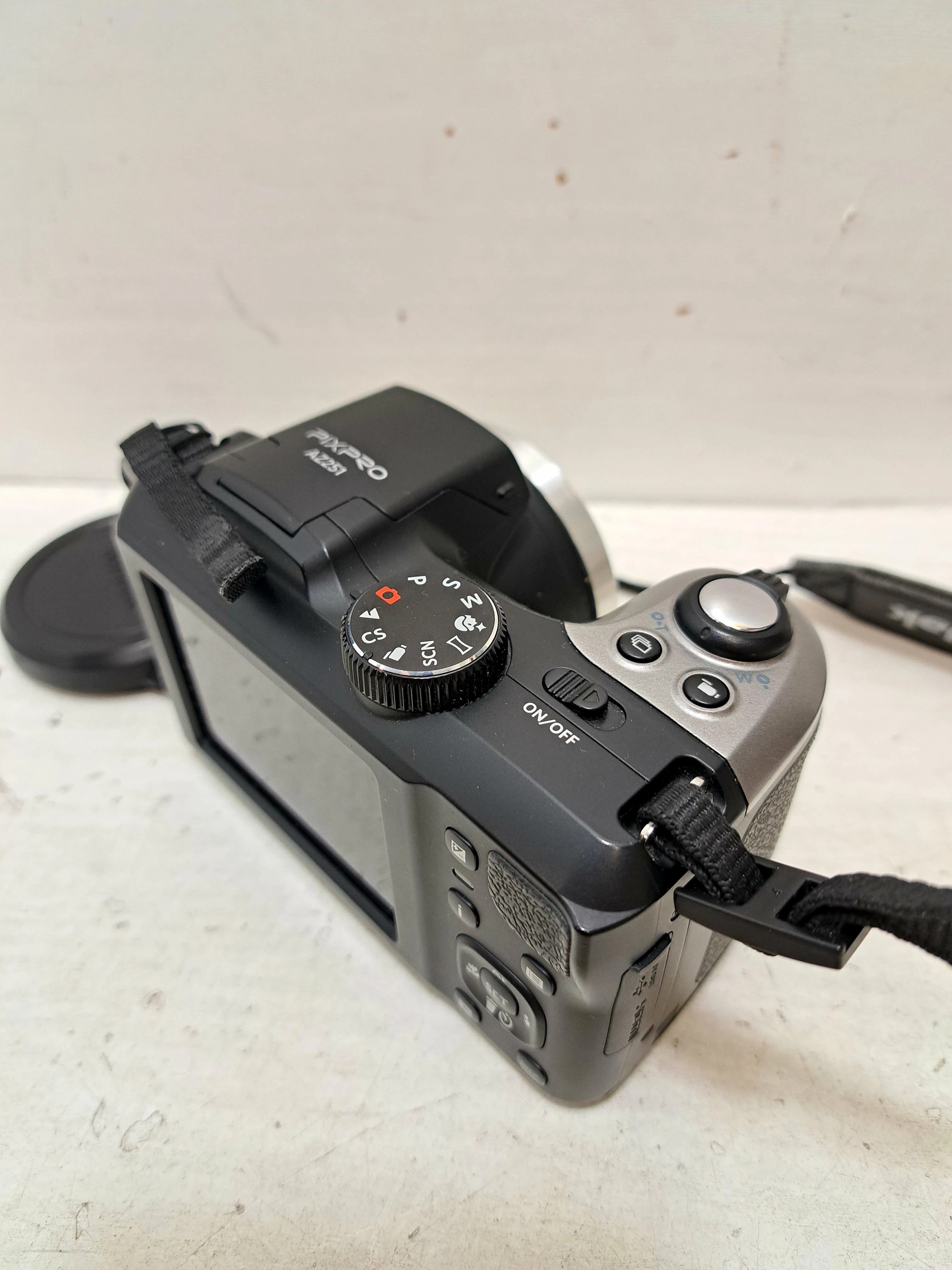 aparat-cyfrowy-kodak-az251-16-mpix-4x-zoom-polecam-stabilizacja-cyfrowa