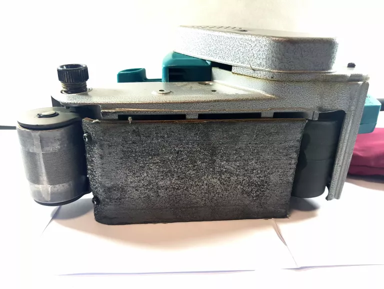 szlifierka-tasmowa-makita-9924db-850w-product-id-1ad2704d-b174-4022-9870-1e656ab79671