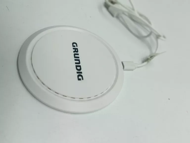 ŁADOWARKA BEZPRZEWODOWA GRUNDIG