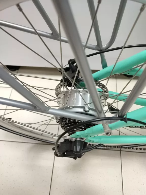 rower-elektryczny-damski-ebfec-lyssa-moc-silnika-25000