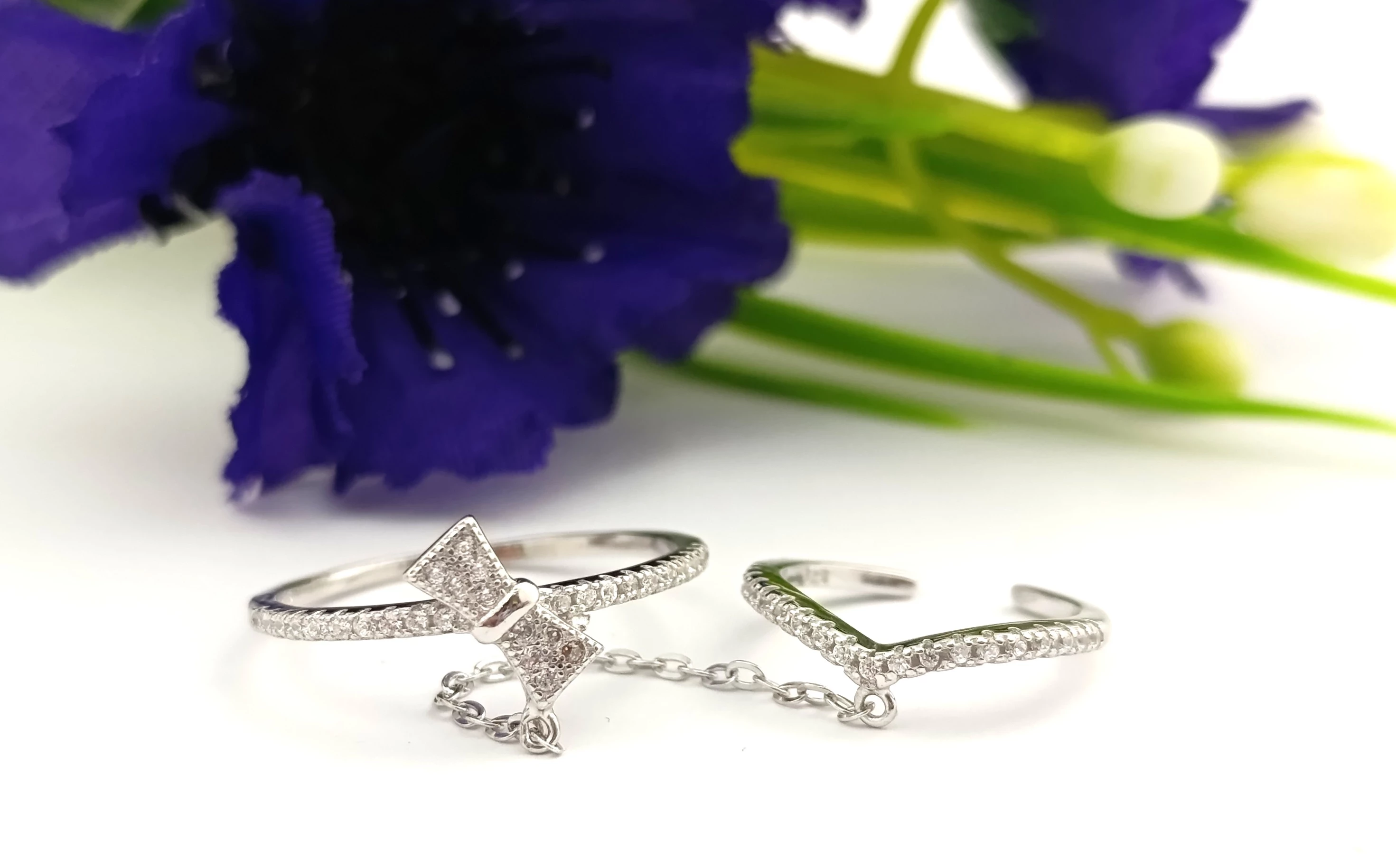 srebrny-podwojny-pierscionek-z-lancuszkiem-208g-r17-rodzaj-2205-2