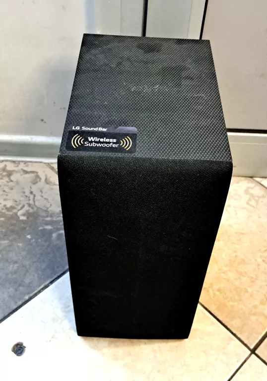 SOUNDBAR LG NO.SN4/SUB/PILOT/OKABLOWANIE