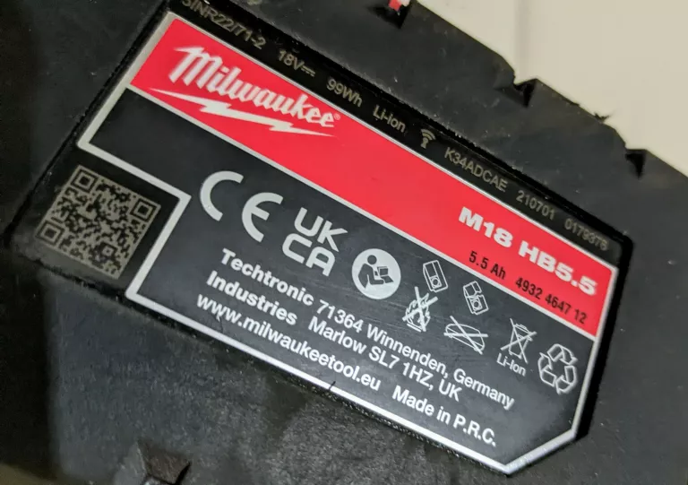 LAMPA MILWAUKEE M18 HOAL-0 | AKU 5,5AH | SZYBKA ŁADOWARKA