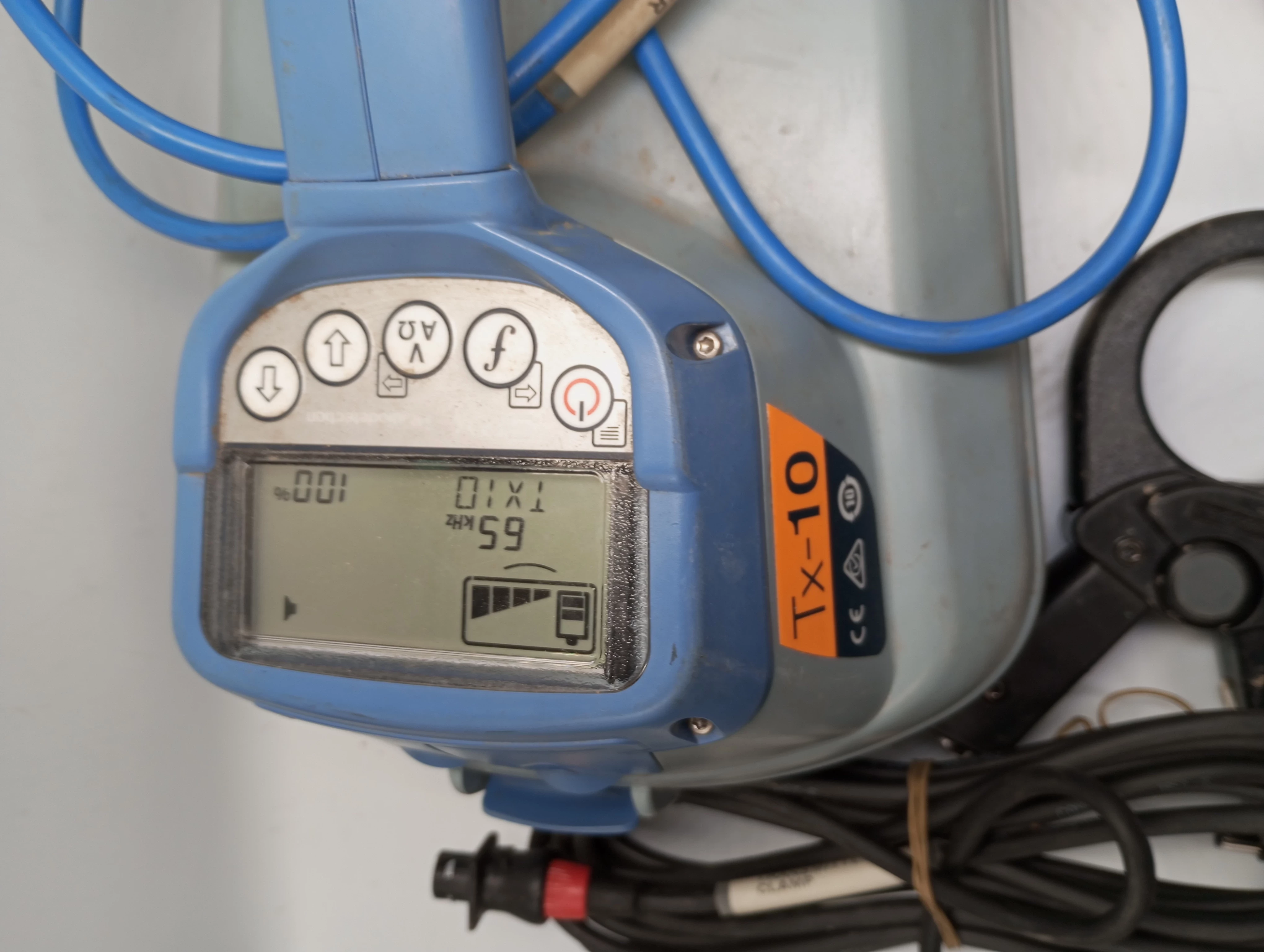 lokalizator-radiodetection-rd-8000-w-futerale-stan-uzywany