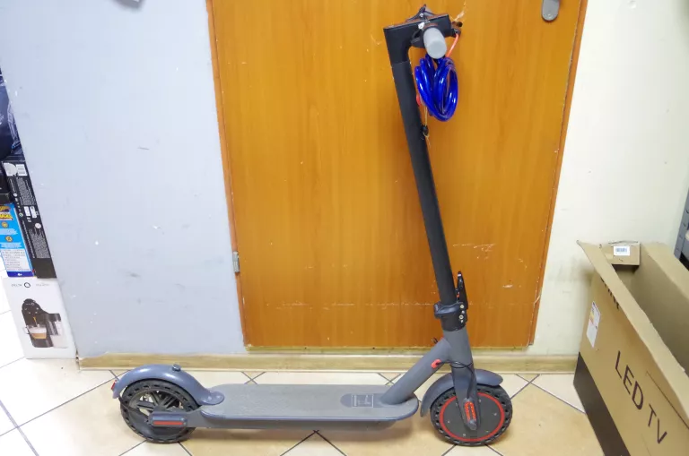 PROFESJONALNA HULAJNOGA ELEKTRYCZNA AOVO PRO M365 Z ZAPIĘCIEM CZYTAJ