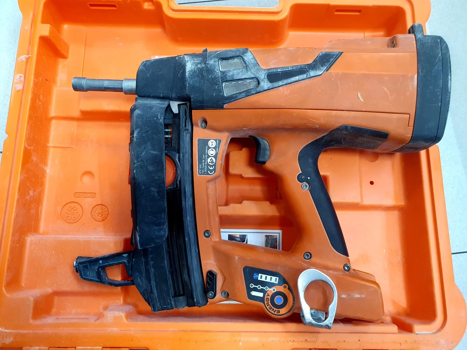 gwozdziarka-gazowa-osadzak-spit-pulsa-800p-napiecie-v-36-v