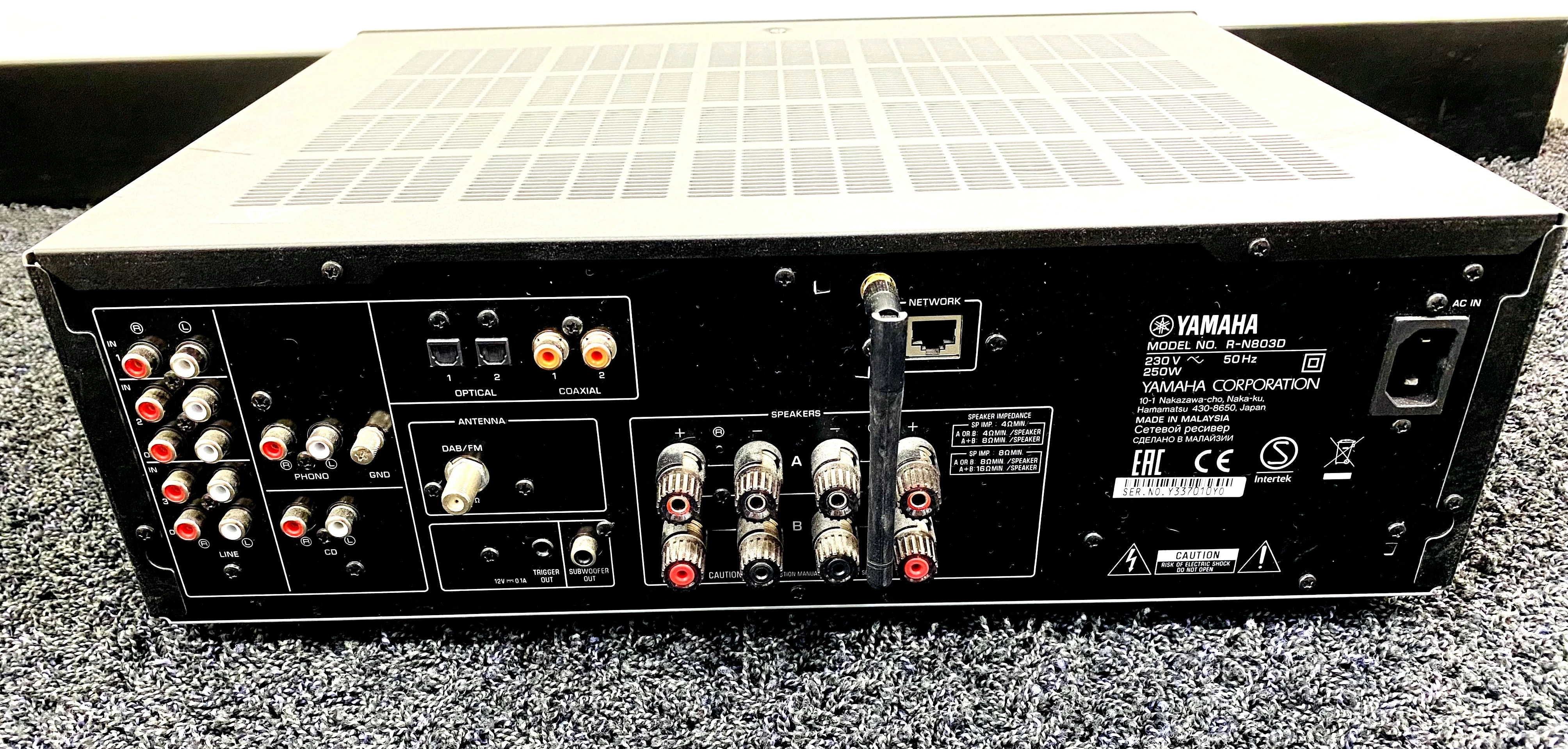 amplituner-yamaha-musiccast-r-n803d-czarny-kolor-czarny