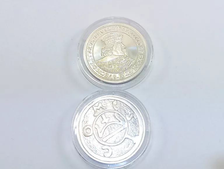 KOLEKCJA SREBRNYCH MIONET