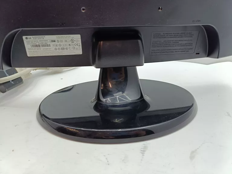 monitor-led-lg-w2243s-pf-ean-gtin-8808992522812