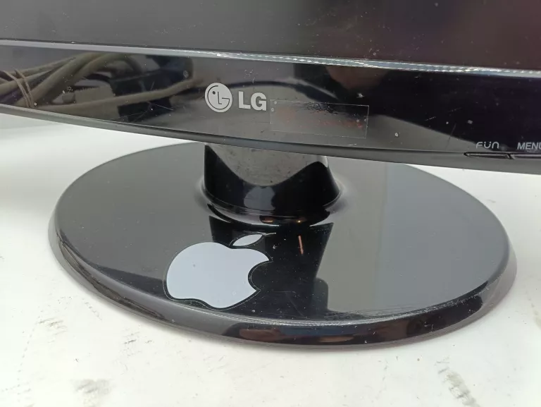 monitor-led-lg-w2243s-pf-przekatna-ekranu-cale-22