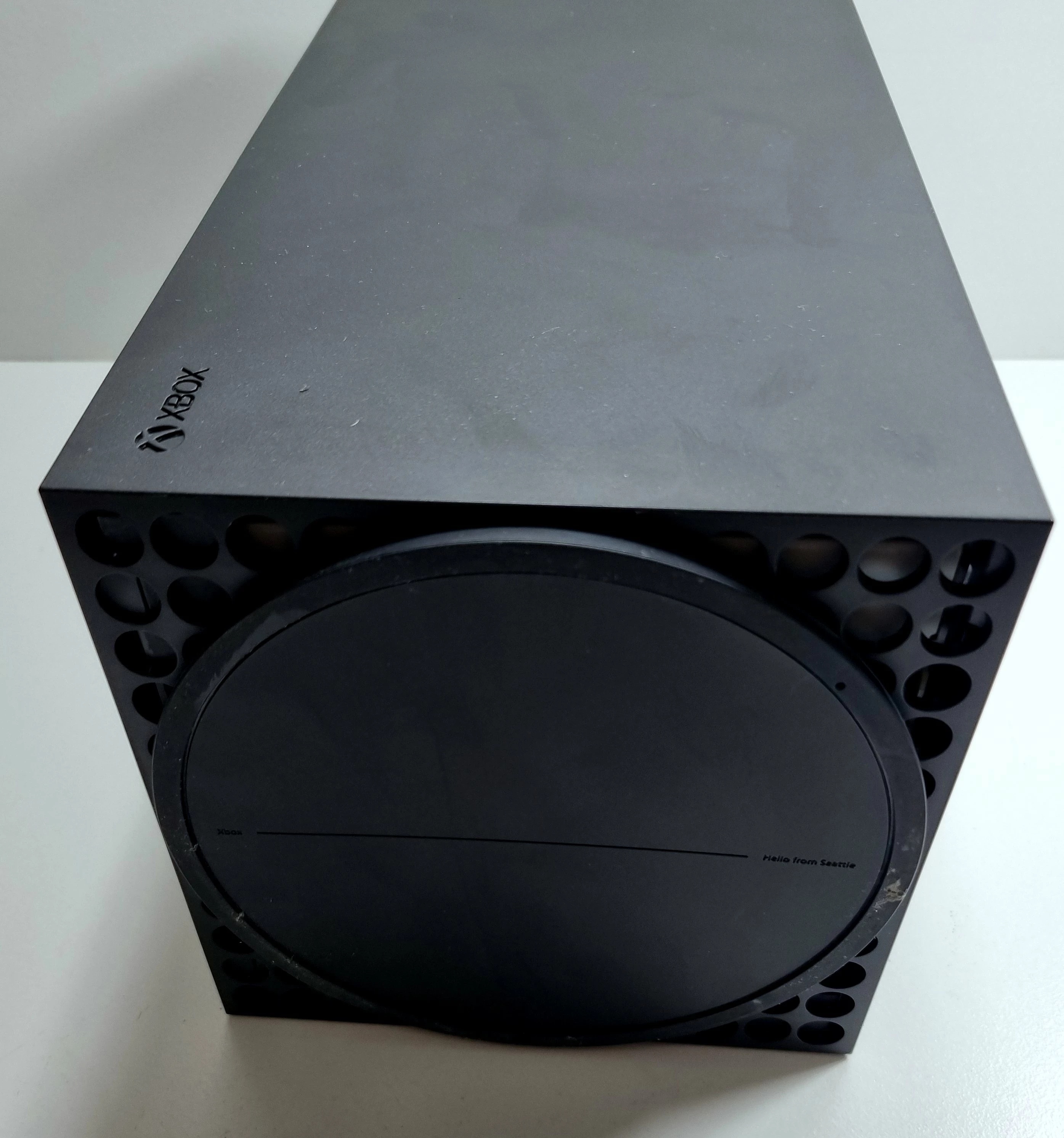 konsola-xbox-series-x-2-pady-stan-uzywany