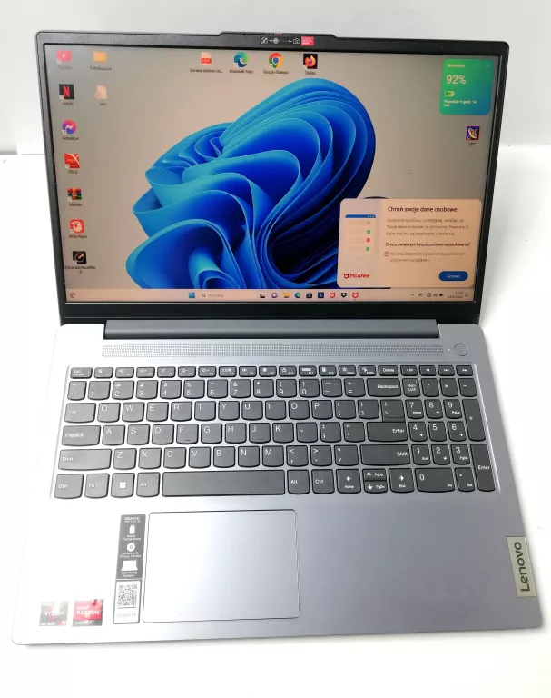 LAPTOP LENOVO IDEAPAD SLIM 3 15ABR8 15,6 " AMD RYZEN 5 16GB/512GB POLECAM