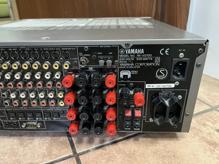 AMPLITUNER YAMAHA RX-V2700