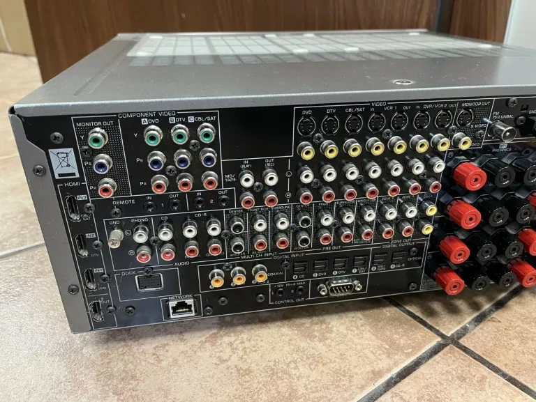 AMPLITUNER YAMAHA RX-V2700