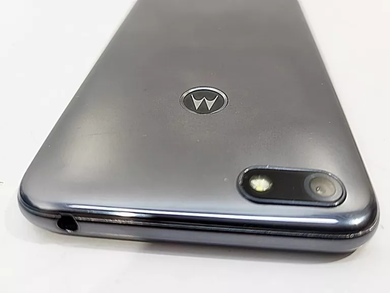 TELEFON MOTOROLA MOTO E6 PLAY USZKODZONY