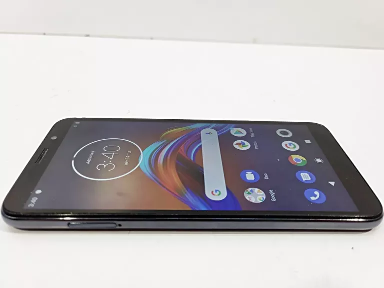 TELEFON MOTOROLA MOTO E6 PLAY USZKODZONY