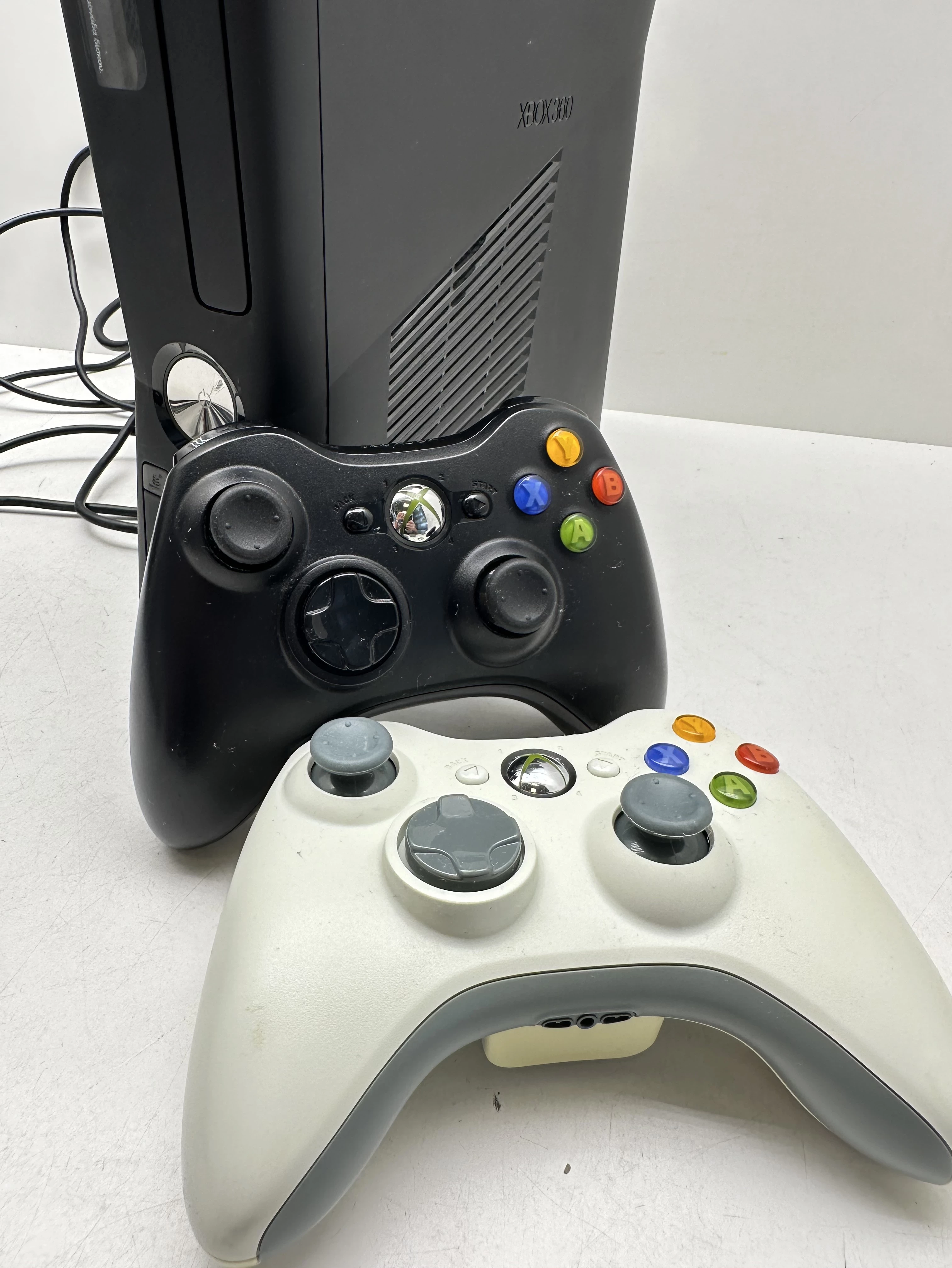 konsola-xbox-360-kinect-2-pady-pud-kod-producenta-slims-250gb