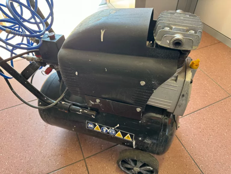 KOMPRESOR STANLEY D 251 10 24S FATMAX